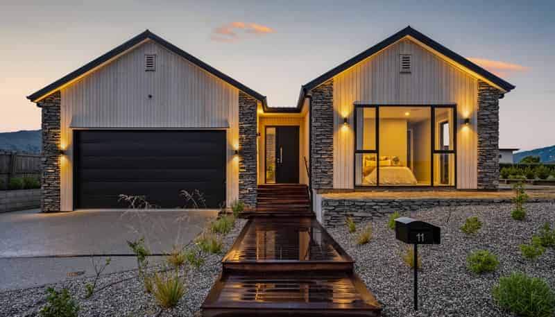 11 Rua Street, Albert Town