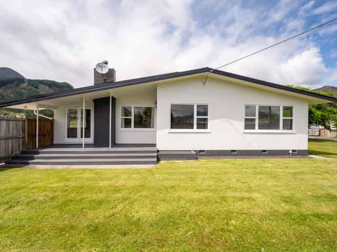 110 Waller Street, Murchison