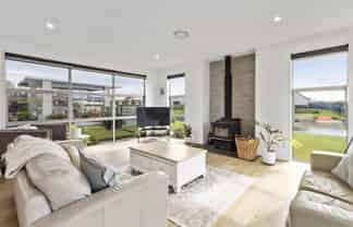 21 Torbay Avenue, Huntingdon