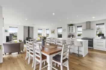 21 Torbay Avenue, Huntingdon