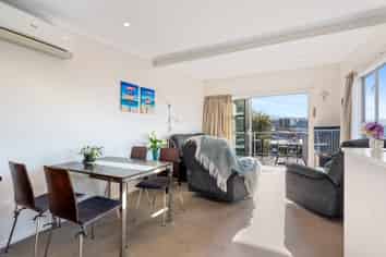 66J Maclaggan Street, Dunedin Central