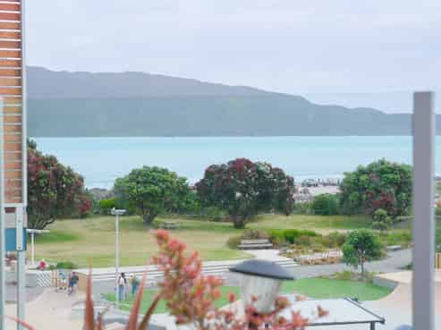 30/4 Seaview Road, Paraparaumu Beach