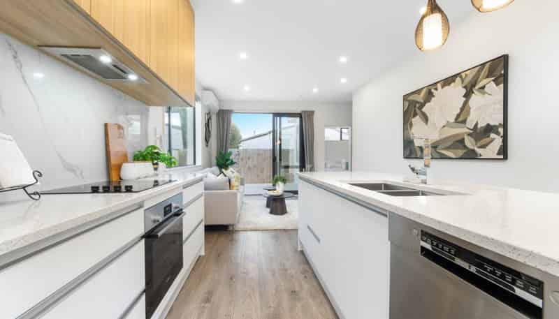 96B Botany Road, Botany Downs