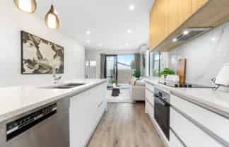 96B Botany Road, Botany Downs