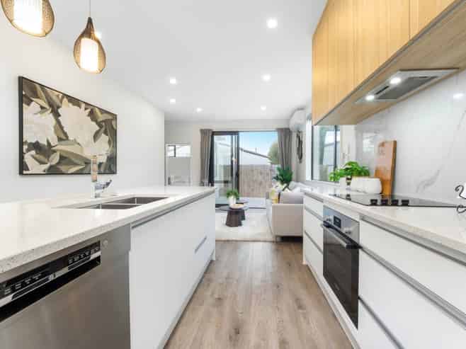 96B Botany Road, Botany Downs