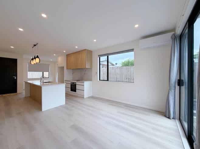 96B Botany Road, Botany Downs