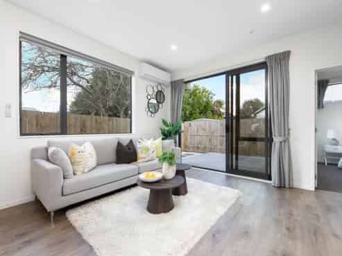 96B Botany Road, Botany Downs