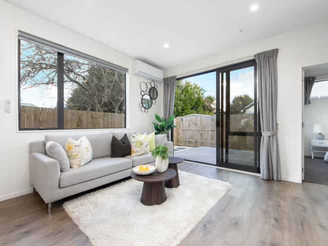 96B Botany Road, Botany Downs