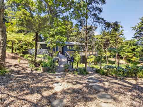 20B Sea View Road, Ostend