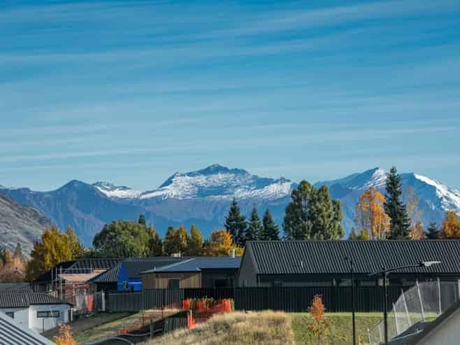 6 Durry Lane, Wanaka