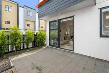 17 Papa Takaro Lane, Flat Bush