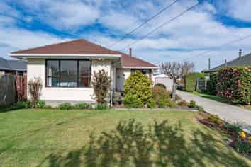 15 Vardon Crescent, SHIRLEY