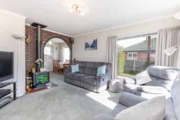 15 Vardon Crescent, SHIRLEY