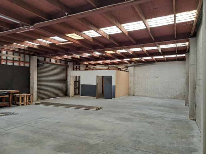 Well located, Affordable Workshop with Office.