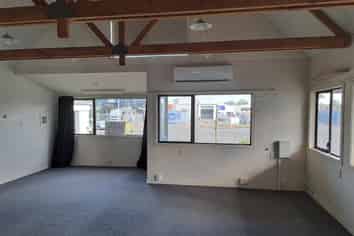 Tech Workshop / Office - Industrial location