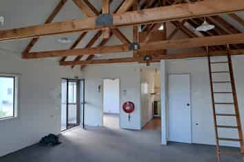 Tech Workshop / Office - Industrial location