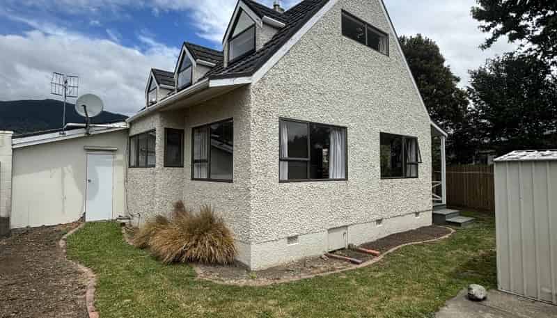 35A Manson Avenue, Stoke