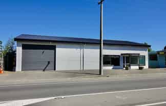 High yield and anchored by a national tenant