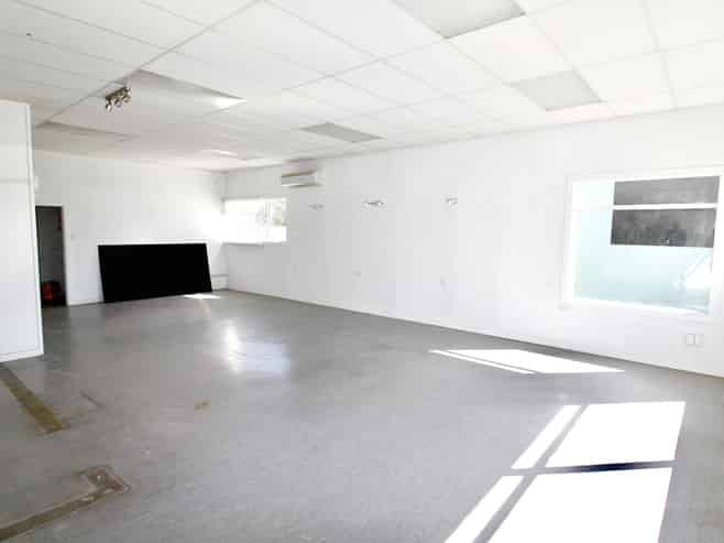 High yield and anchored by a national tenant