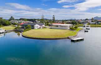 23 Stace Hopper Drive, One Tree Point