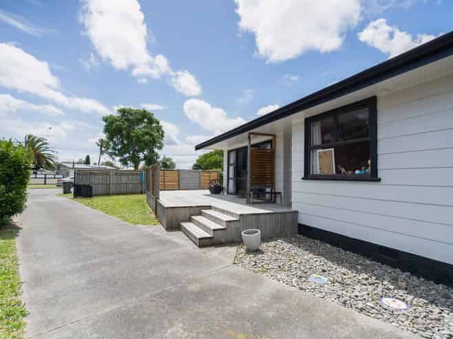 127 Queen Street, Levin