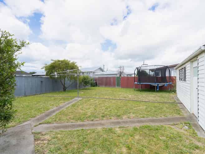127 Queen Street, Levin