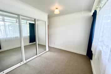 2/23 Mt Carmel Place, Meadowbank