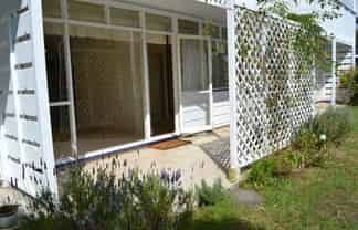 2/23 Mt Carmel Place, Meadowbank