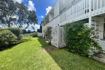 2/23 Mt Carmel Place, Meadowbank