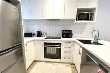 8 Ngae Place , Mangere East