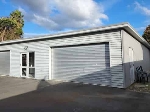 Work, store, operate, all in one space