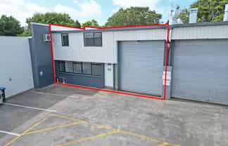ST JOHN'S VACANT POSSESSION - 310M²
