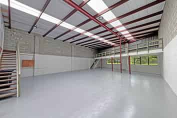 SAINT JOHN'S VACANT POSSESSION - 310M²
