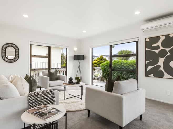 1/27 Knightsbridge Drive, Forrest Hill