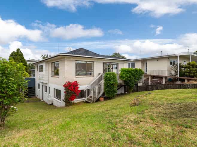 1/27 Knightsbridge Drive, Forrest Hill