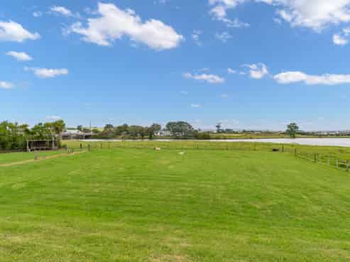 121 Nova Scotia Drive, Waipu