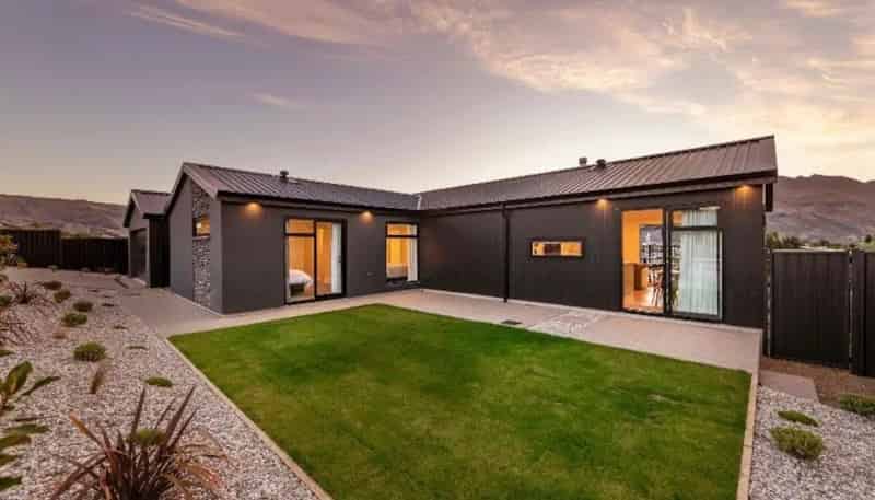 33 Farrant Drive, Wanaka