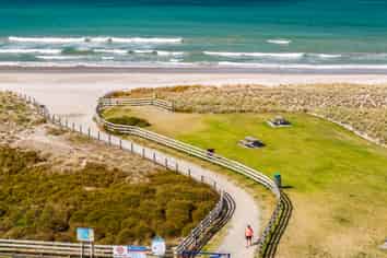 1009 Papamoa Beach Road, Papamoa