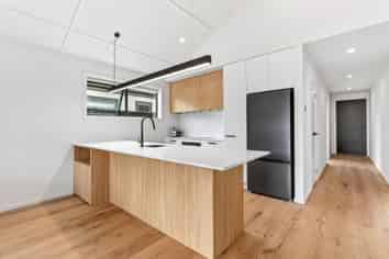 16 Gillespie Street, Lake Hawea