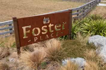 2 Foster Place, Amberley