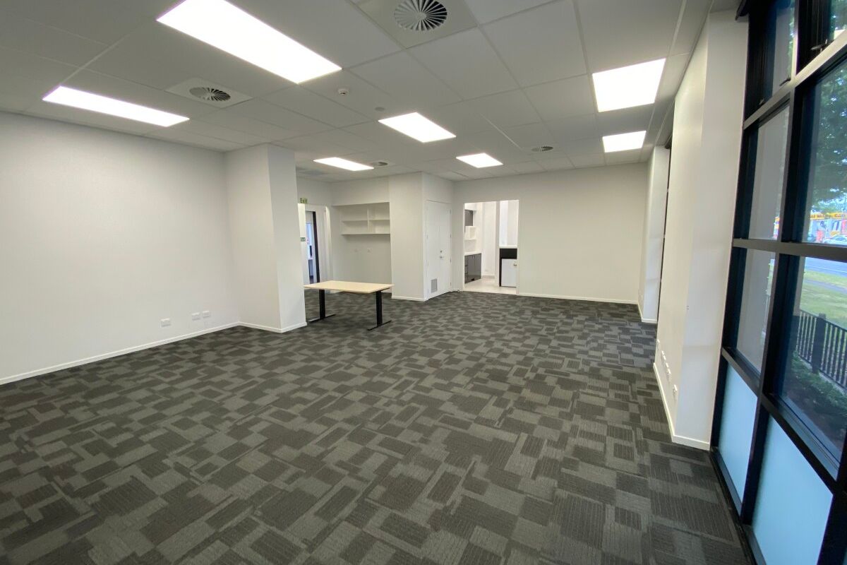 Modern Frankton Office - Vista 6