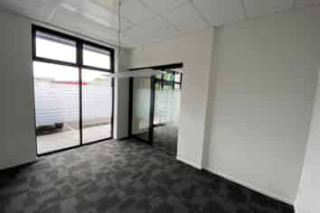 Modern Frankton Office