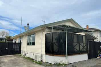 8a Domain Street, Waiuku