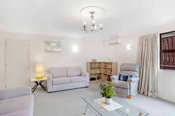 2A St Leonard Street, Saint Johns Hill