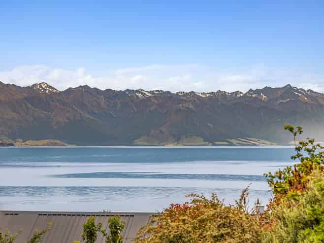 12 Skinner Crescent, Lake Hawea