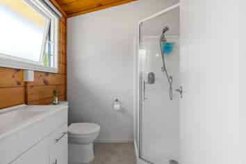 2/43 Sunset Street, Hilltop