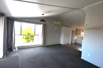 64 Woodward Street, Nukuhau