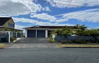 54 George Point Road, Onerahi