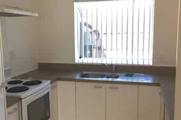 8/43 Holly Street, Avondale