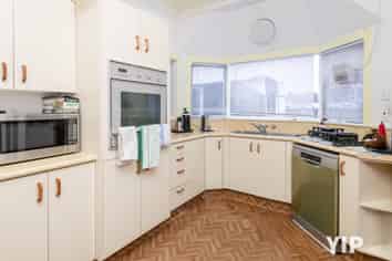 85 Miramar Avenue, Miramar